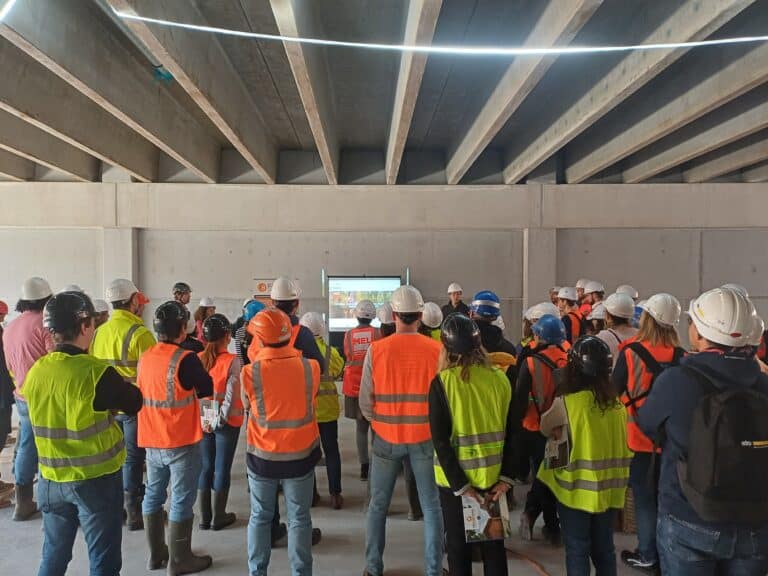 Visite de chantier de la salle multisports Passivhaus à Lille Saint-Sauveur le 3 avril 2025